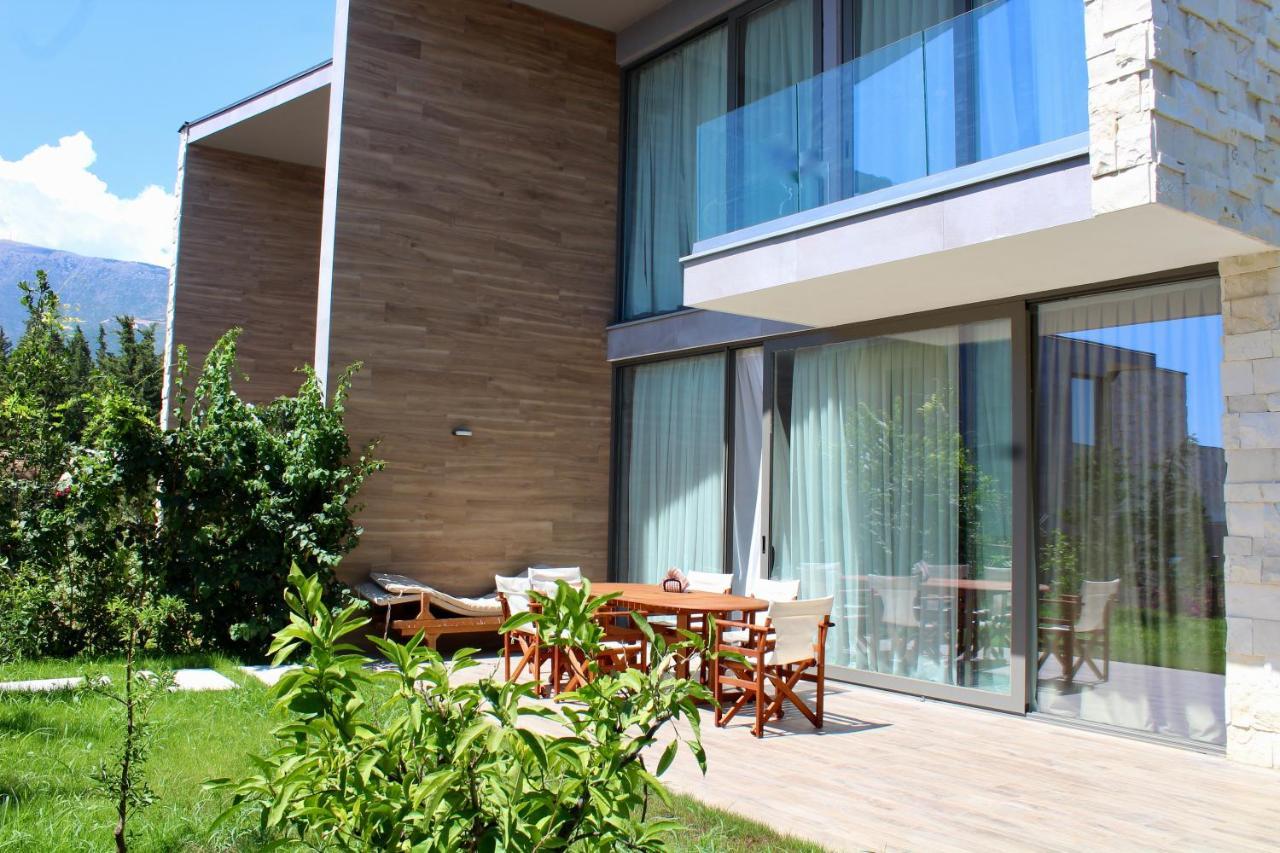 Cristal Villa *